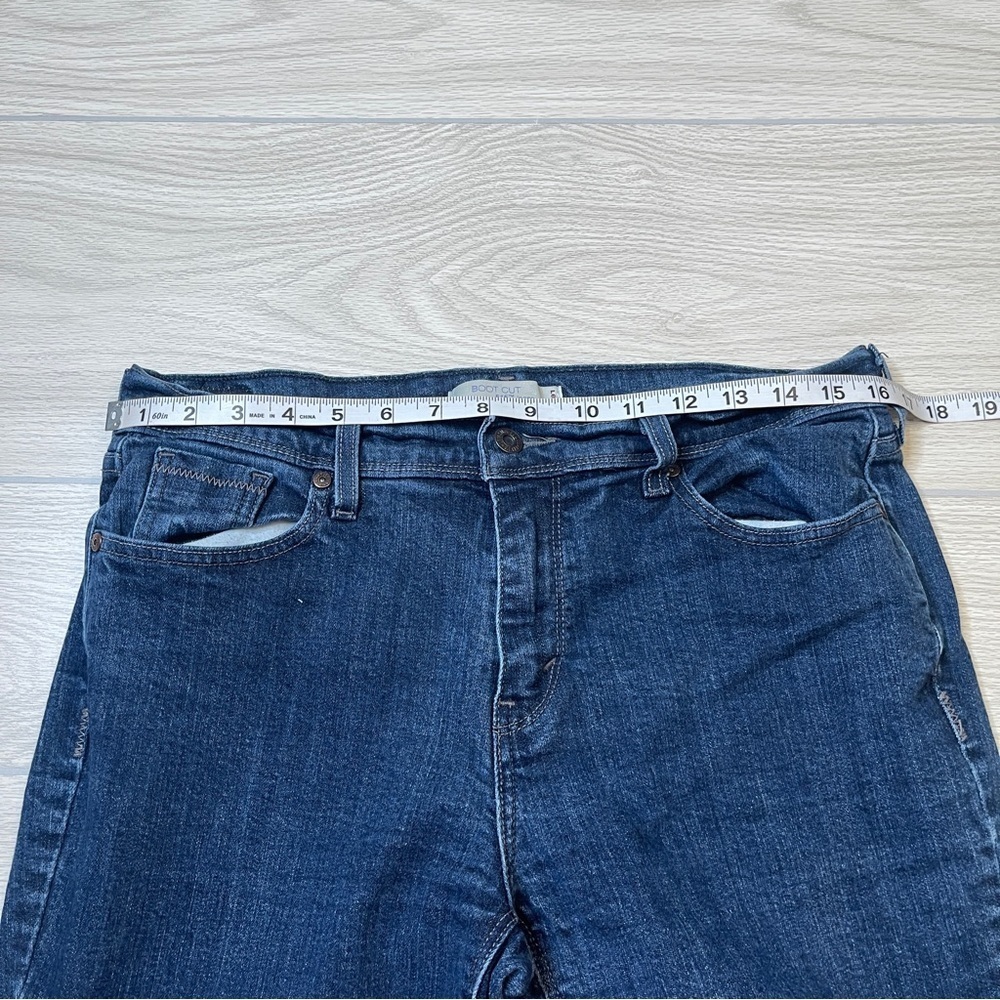 Levi’s 515 Bootcut Dark Wash Blue Denim Midrise Jeans Women’s Size 12M - Picture 11 of 14